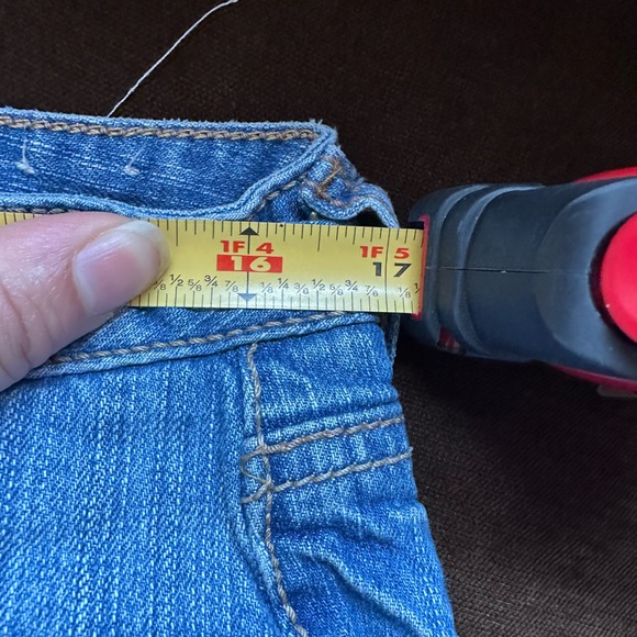 Mudd You Are Beautiful Capri Blue Jean Shorts Sz 11 Folded Short Button … - Picture 13 of 14